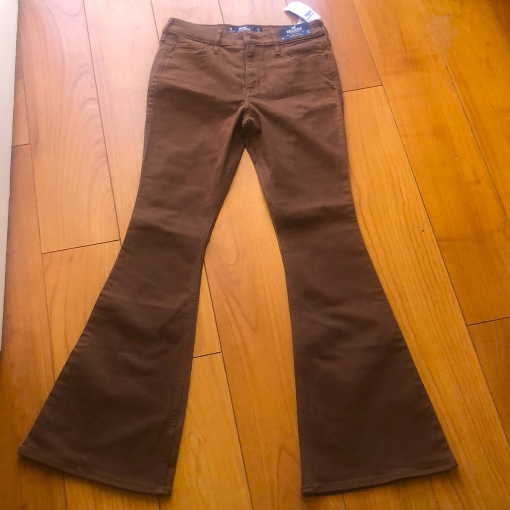 Hollister Flare High-Rise Vintage jeans in brown 5R